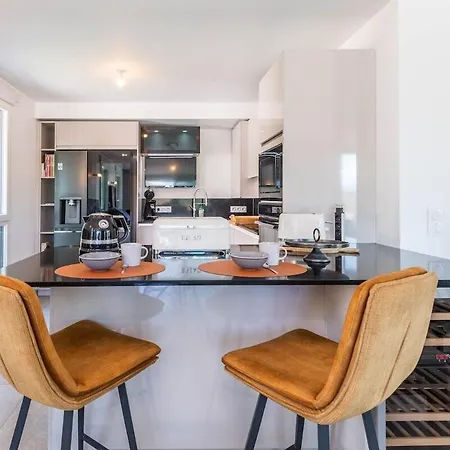 Le Bateau Dolce Apartment *